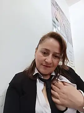 LUISA--30 Live XXX-Chat