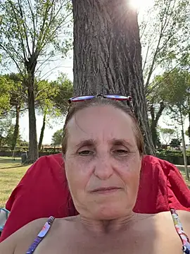 Онлайн чат XXX sexidolcemilf