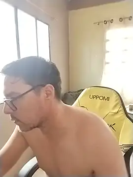 ALEXXXANDRO's Live XXX Chat