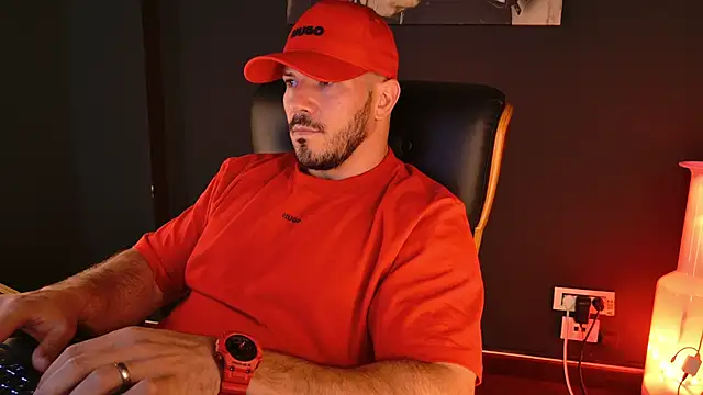 AngeloEric XXX чат на живо