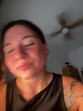 Agnexxx's Live XXX Chat