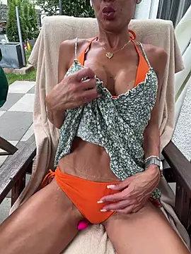 SuuWhite – Naživo XXX chat
