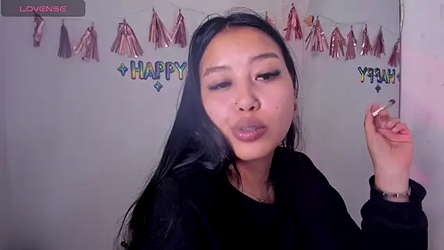Viioleett_cum's Live XXX Chat