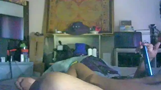 CR3M3_FIR3 Pertunjukan Webcam