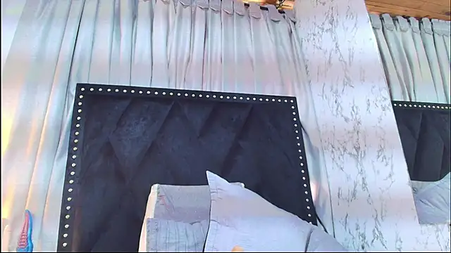 _Marcela__ élő XXX-chatje
