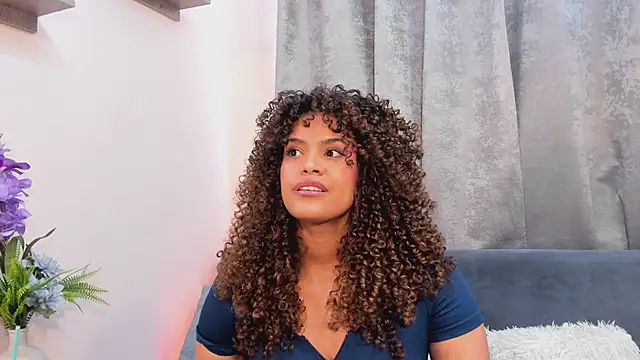 Chat +18 de Amelia_bss ao vivo