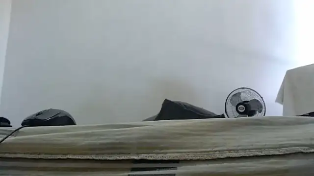 Czat XXX na żywo – nicolle_milf1978