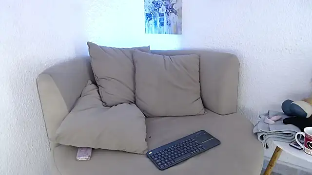 LauraDaniels_'s Live XXX Chat