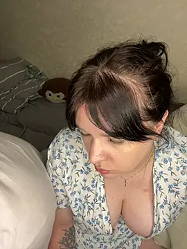 Poly_Nick Live XXX Chat