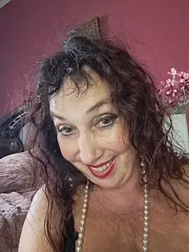 Онлайн чат XXX GypsyEsmeralda