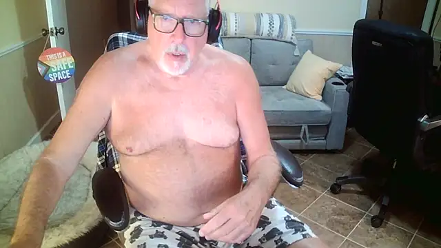 superbearboss Live XXX-Chat