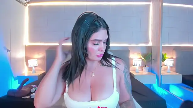 Megan_charles_のライブXXXチャット