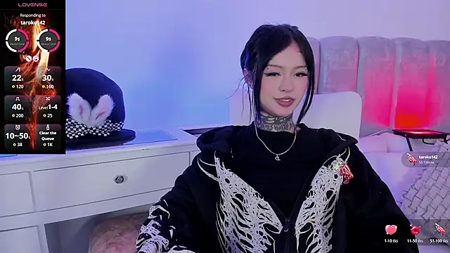 צ'אט XXX בשידור חי של doll__bella