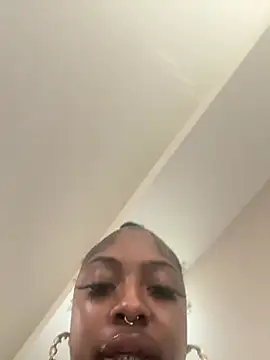 Cocochanel4567 XXX чат на живо