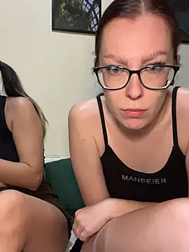 RussianGirls_ Chat XXX live