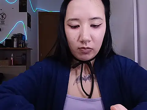XXX chat uživo modela Japabaixinha