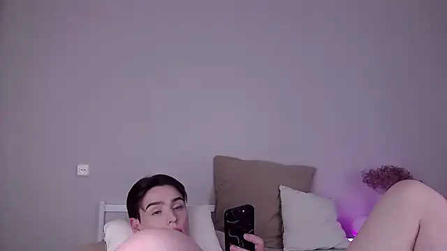 RobbyCharming: απευθείας συνομιλία ΧΧΧ