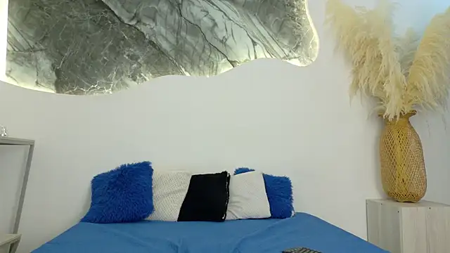Monyel_Blake Adlı Modelin Canlı XXX Sohbeti