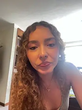Isabelle_Noir Live XXX-chat