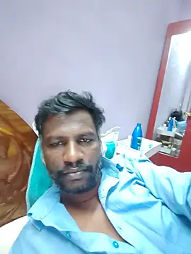 Paramkeerthin Live XXX chat
