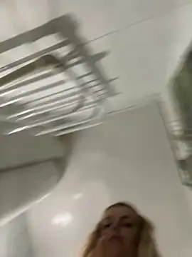 HarrietDart live XXX chat