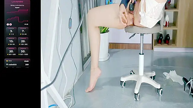 Zinna999's Live XXX Chat