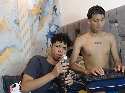 Онлайн чат XXX CUTE_BOYS2026