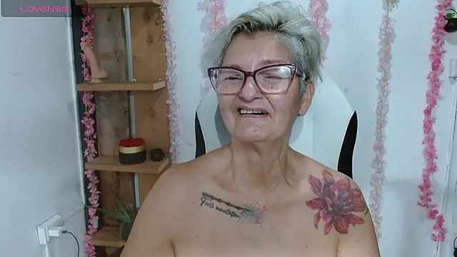 bety-cum2 Chat XXX in diretta