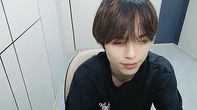 T2028T Live XXX Chat