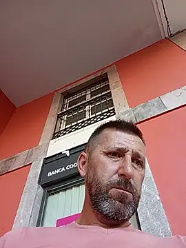 BZH45 Webcam show