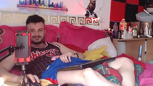 Hugec0ck007 live XXX chat