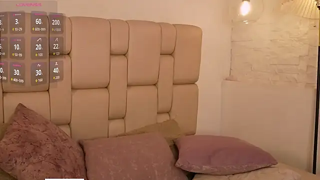 Ariia_Blaze's Live XXX Chat