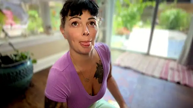 MarlaFknSinger's Live XXX Chat