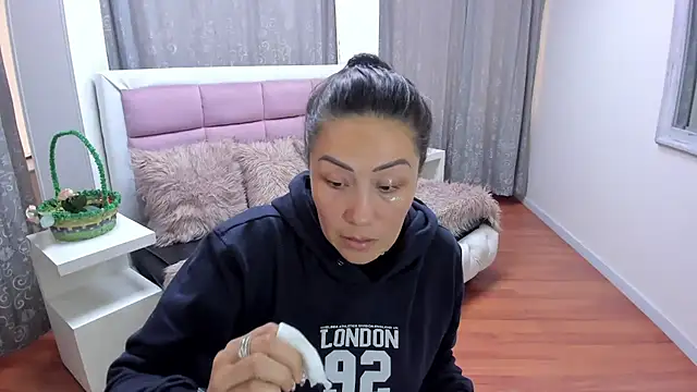 gaby_trent's Live XXX Chat
