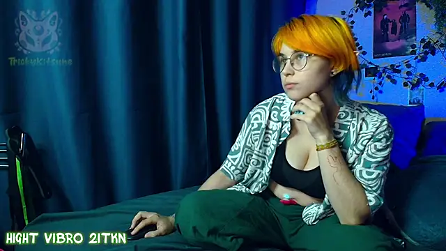 TrickyKitsune Chat XXX in diretta