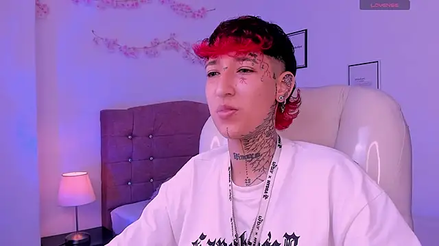 Czat XXX na żywo – Luci_Rose