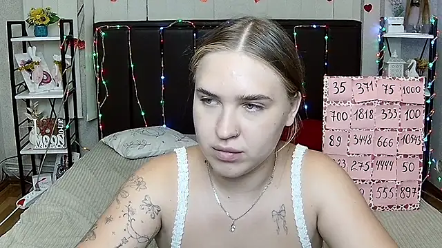 LauraHlot Adlı Modelin Canlı XXX Sohbeti