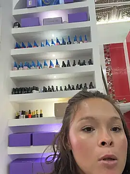 Yasmina_Noir Chat XXX in diretta