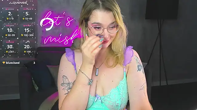 Viickie_Nelsson Adlı Modelin Canlı XXX Sohbeti