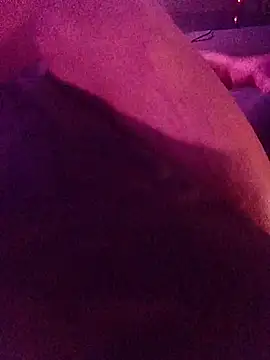 SpunsieLove Adlı Modelin Canlı XXX Sohbeti
