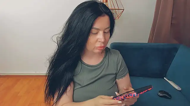 BrilliantGirll's Live XXX Chat