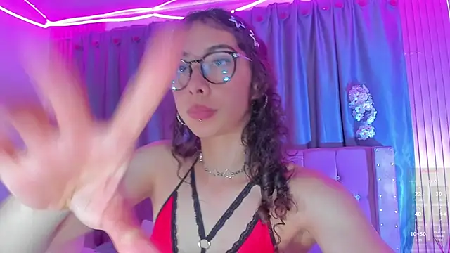 Sarah_Moon1のライブXXXチャット