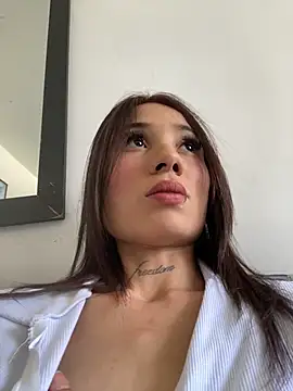 Miah_Carter Chat XXX in diretta