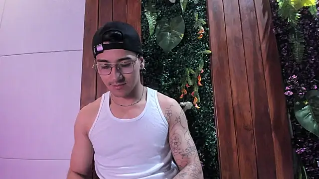 Andy_Joy_のライブXXXチャット