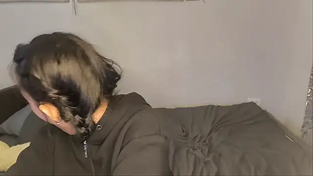 XXX chat uživo modela SoftVibe_