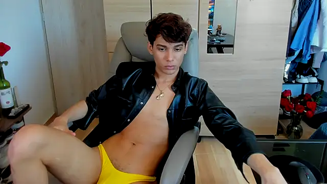 AliottTwink Chat XXX live