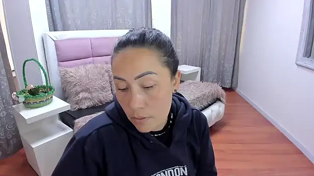 gaby_trent Adlı Modelin Canlı XXX Sohbeti