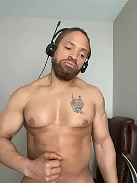 Czat XXX na żywo – Fathero1time