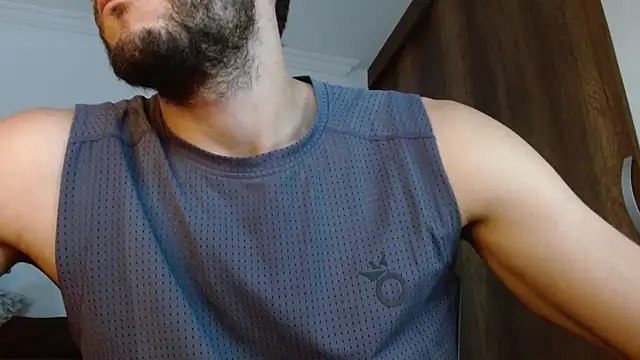 Noah_jhonsonn XXX чат на живо