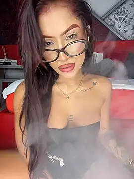 MystiqueXXX – Live XXX-chat